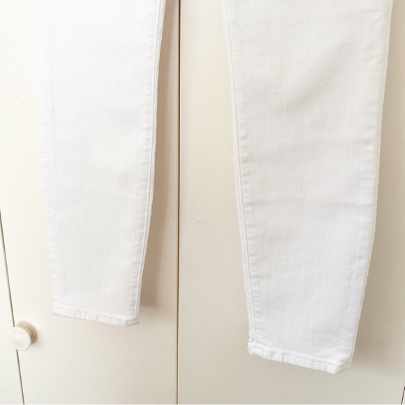 J. Crew Petite 9" High Waisted Mid-Rise Toothpick Skinny Jean in White Size 27 P - Picture 9 of 16